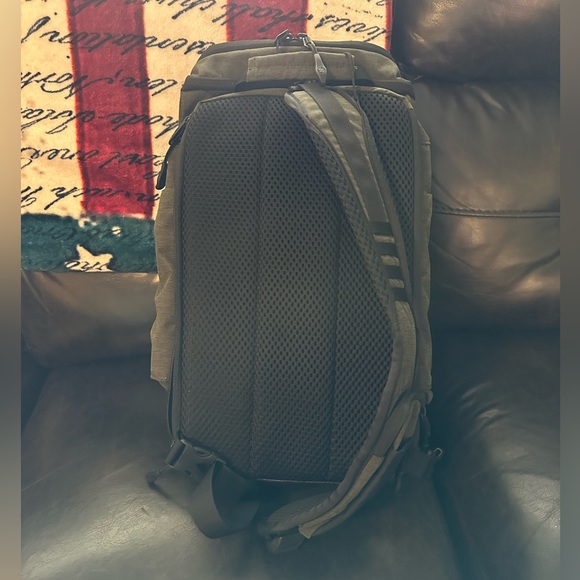 LAPG Backpack - Picture 2 of 6